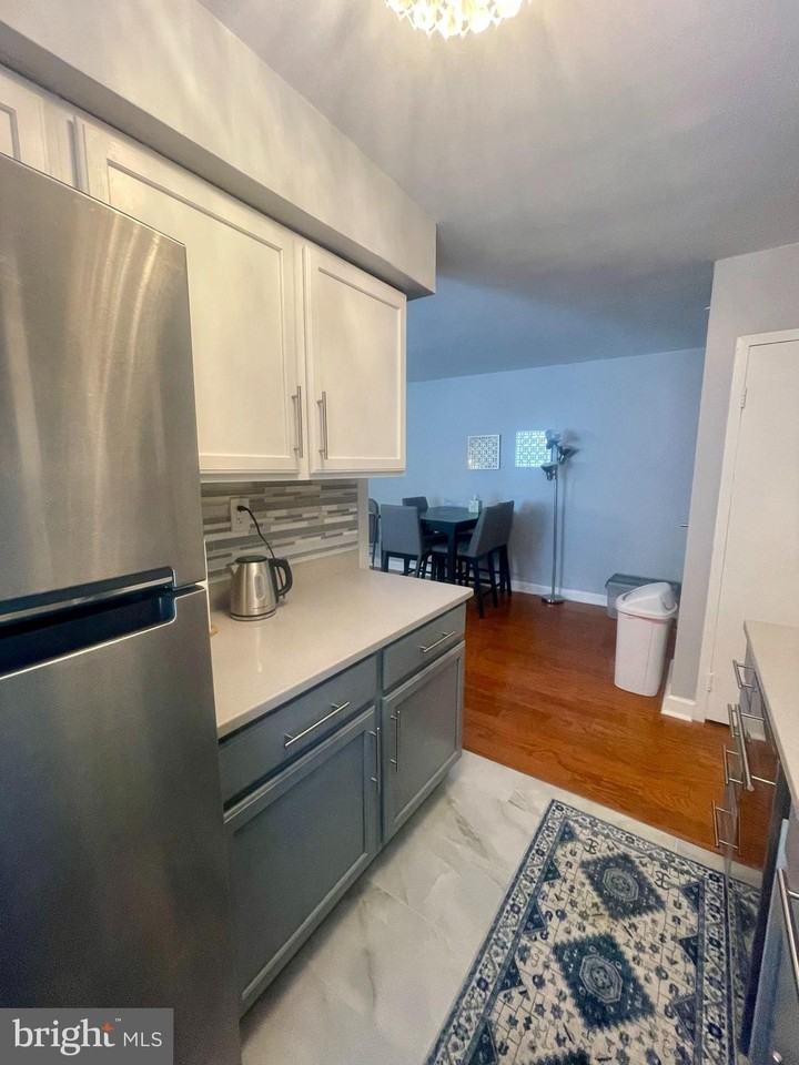 1031 Michigan Ave Ne #101 - Photo 5 of 23