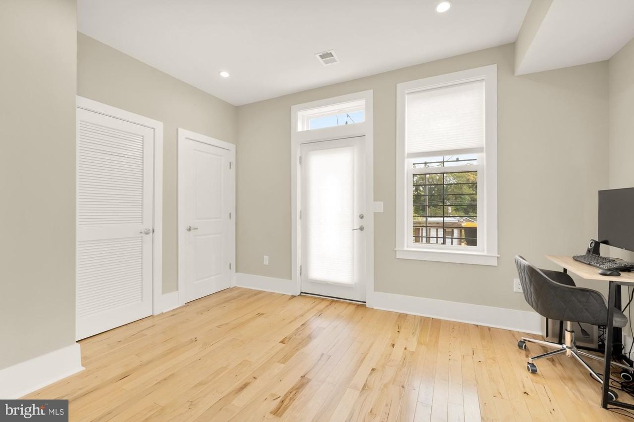 1624 26th Pl Se #2 - Photo 6 of 18