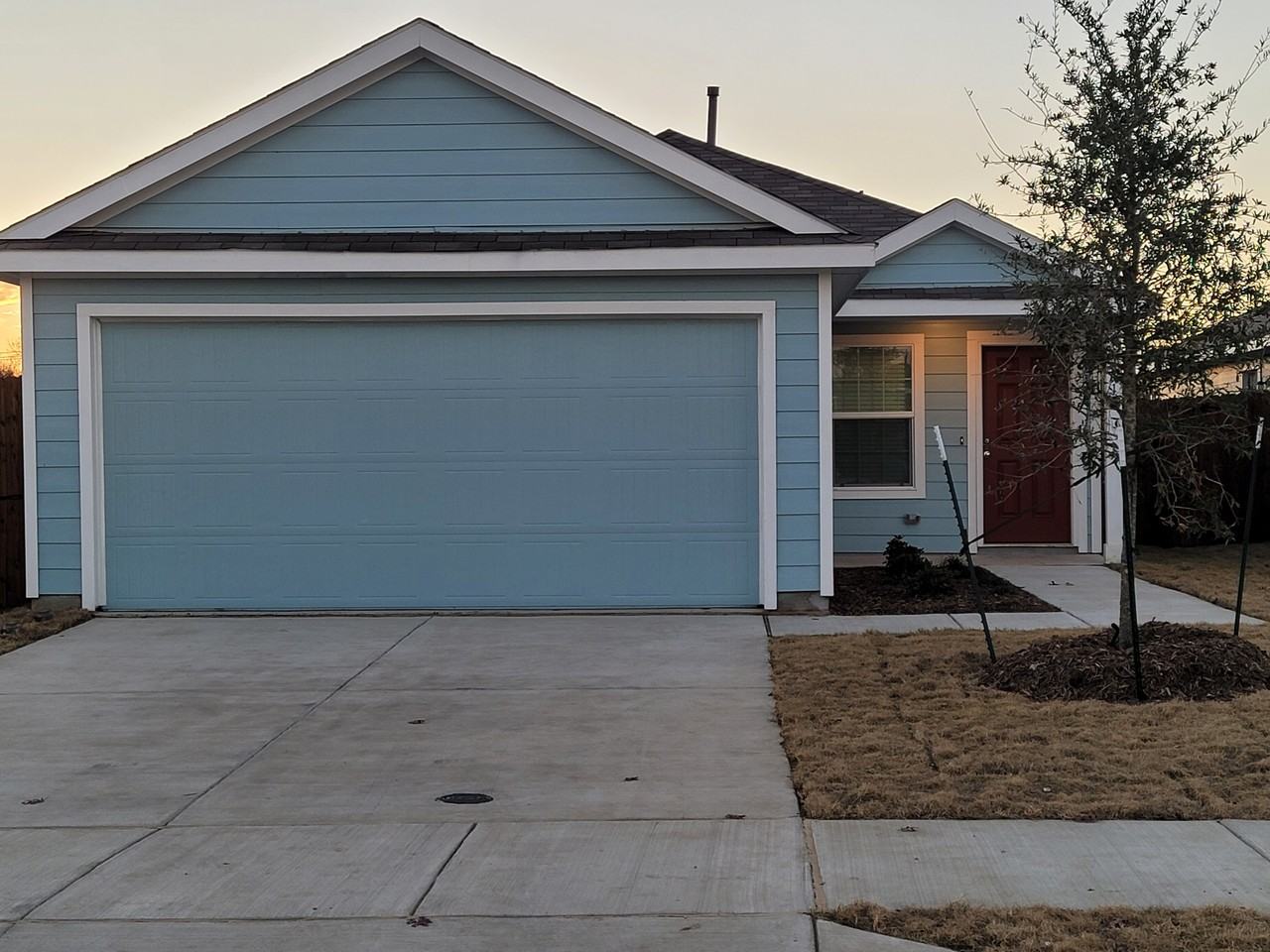 7513 Bluebell Ln #1 - Photo 3 of 36
