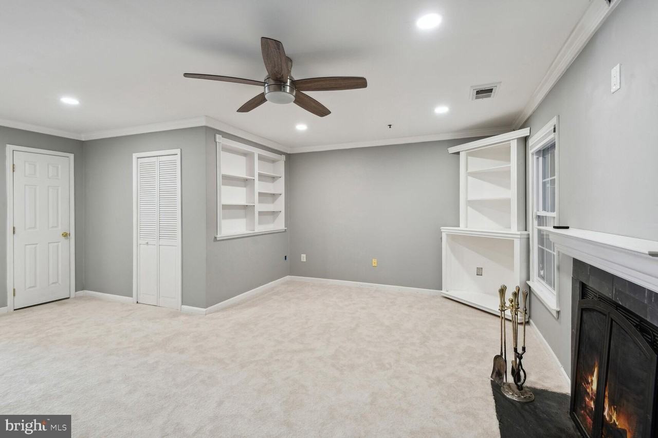 1511 Ashburnham Dr - Photo 4 of 20