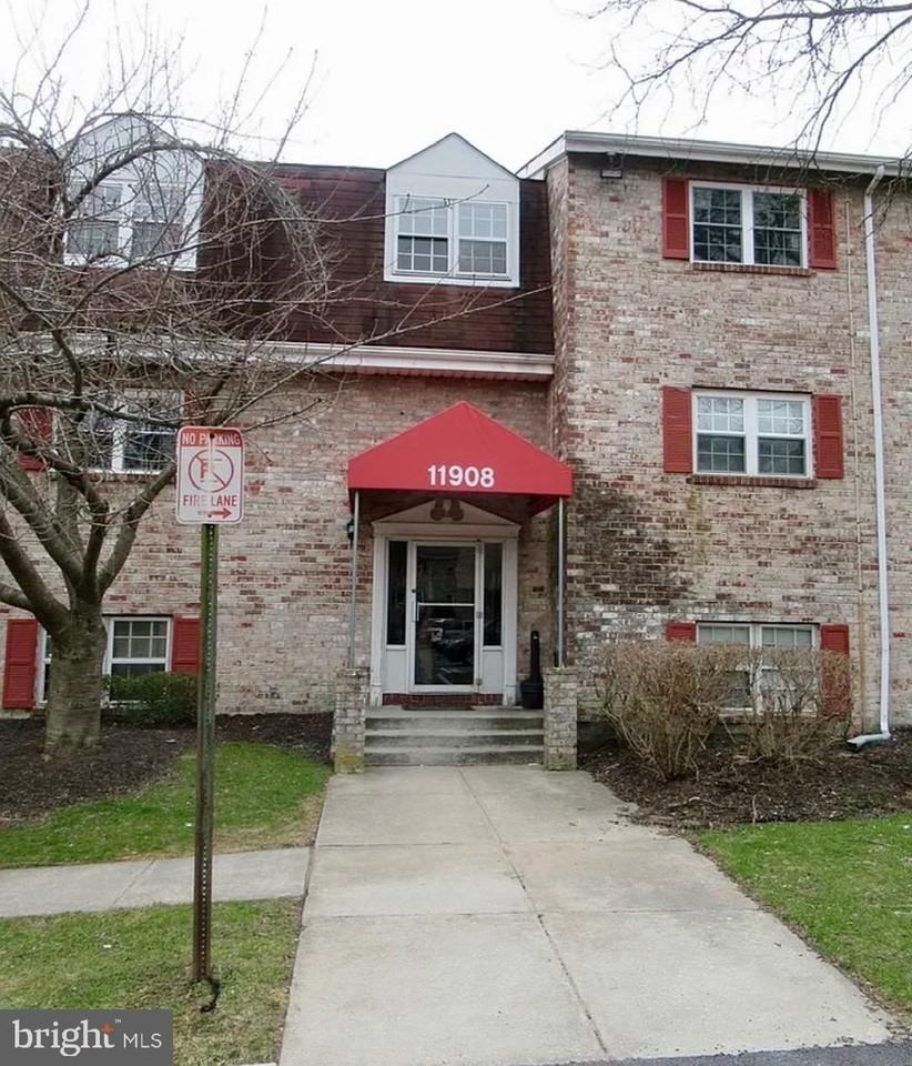 11908 Tarragon Rd Apt L #L - Photo 2 of 17
