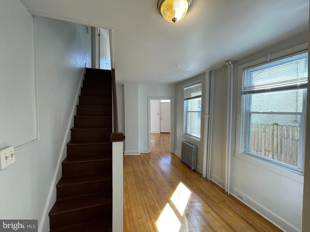 403A W South St - Photo 4 of 19