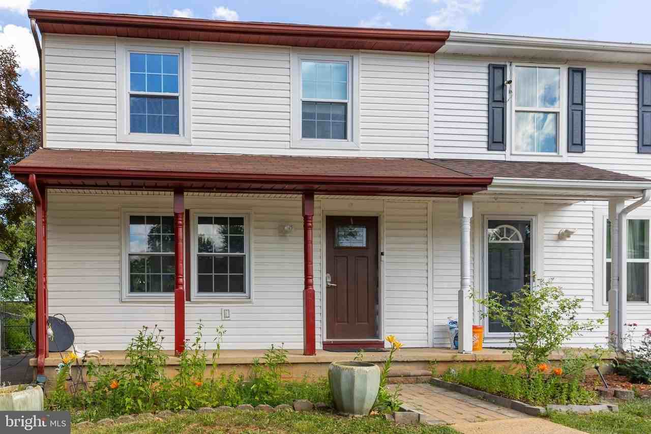 178 Stonegate Dr - Photo 3 of 40