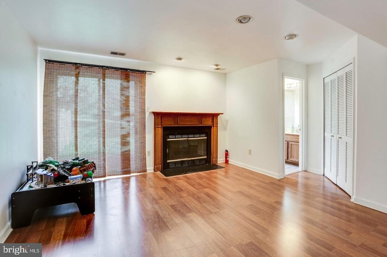 6212 Briar Ct - Photo 4 of 19