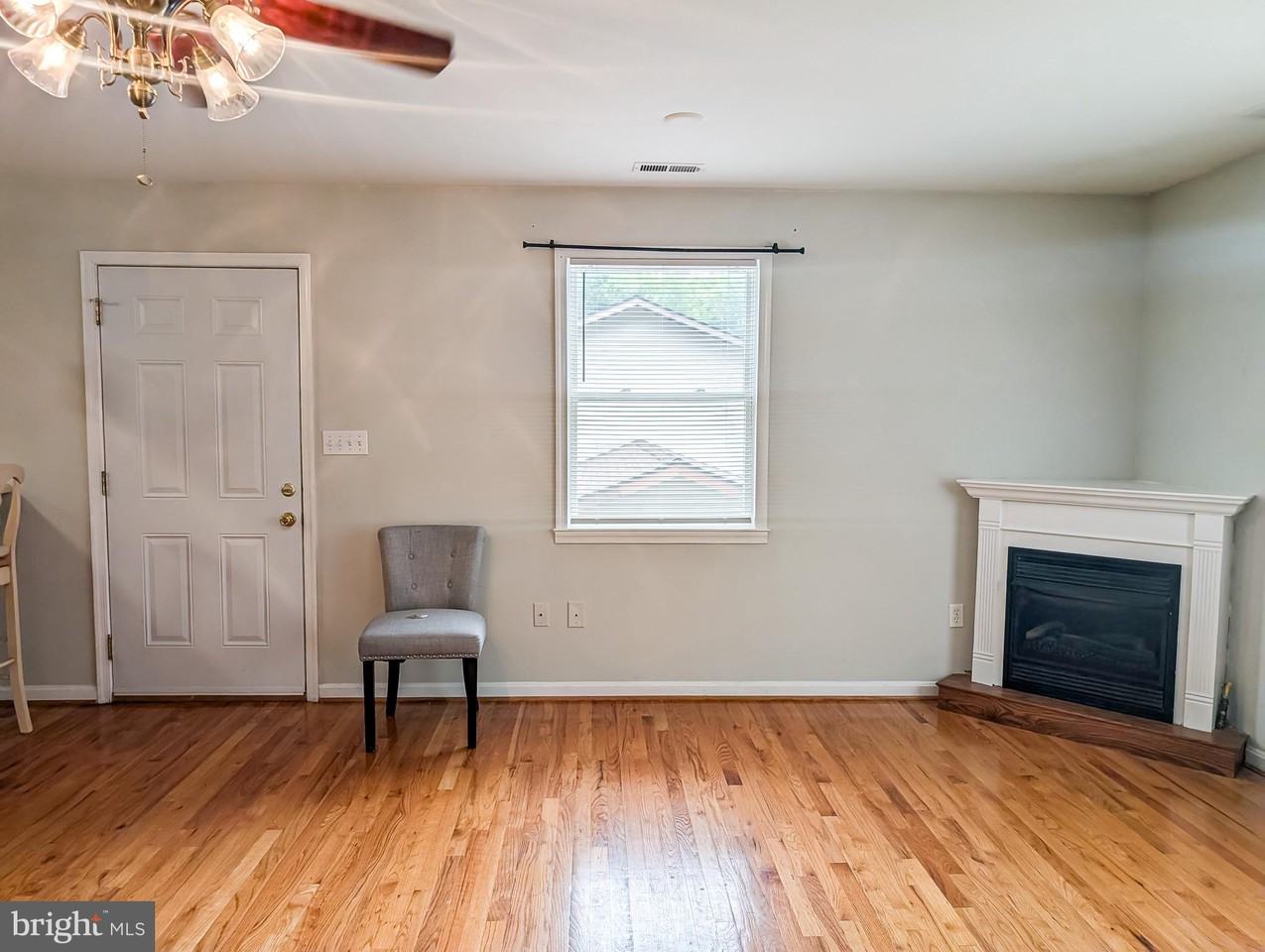 221 Llewelyn Ln ##1 - Photo 6 of 41