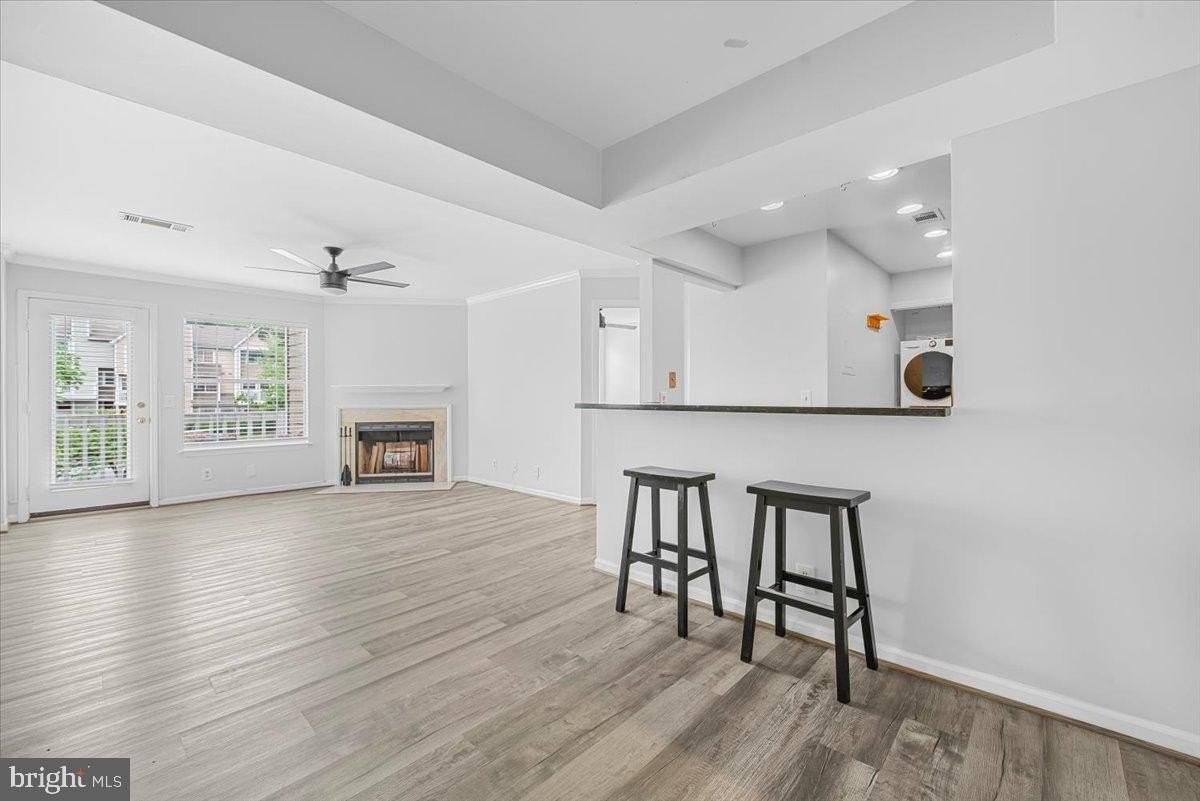 5820 Inman Park Cir #220 - Photo 4 of 29