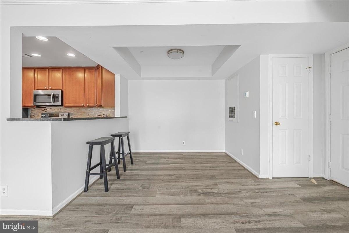 5820 Inman Park Cir #220 - Photo 5 of 29