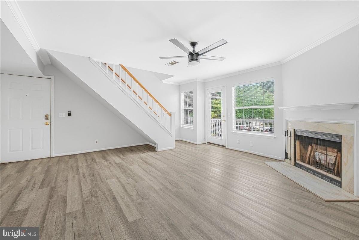 5820 Inman Park Cir #220 - Photo 6 of 29