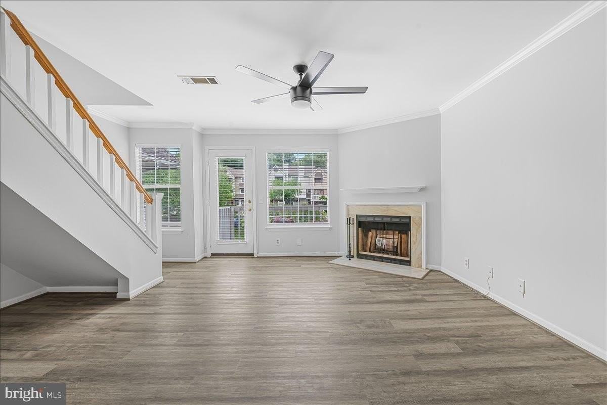 5820 Inman Park Cir #220 - Photo 7 of 29