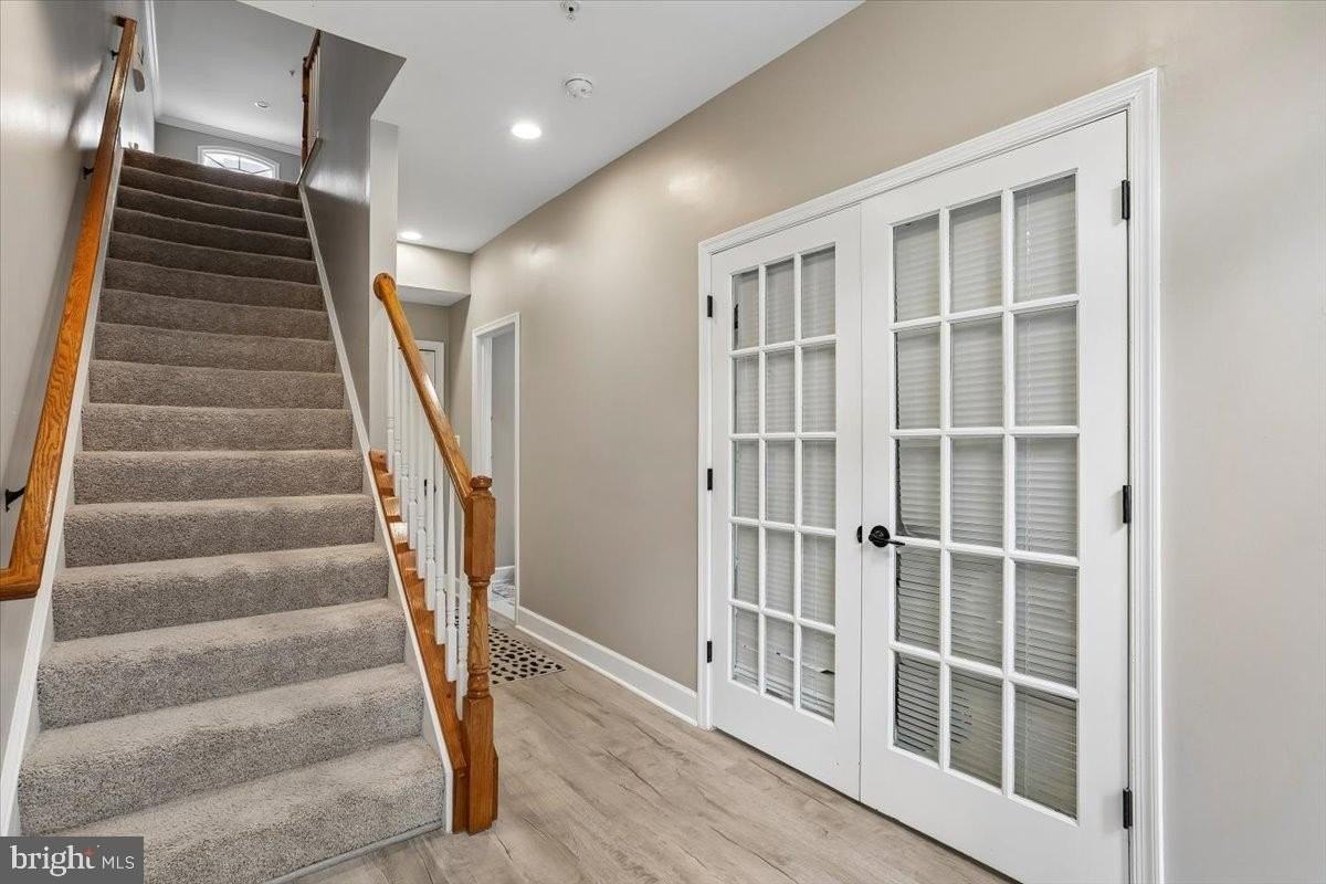567 Pelican Ave - Photo 4 of 50