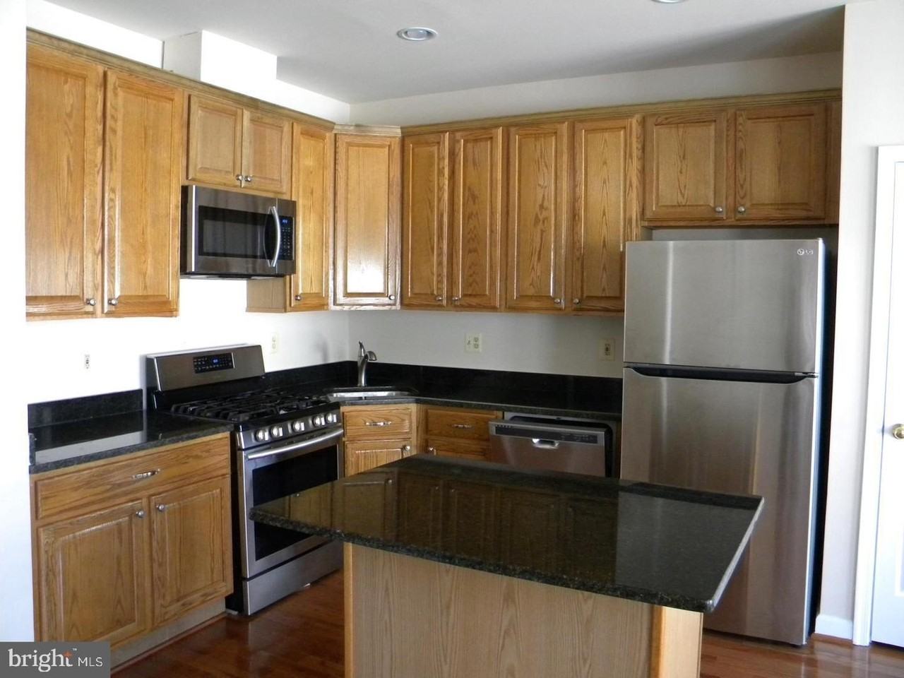 225 Deer Meadow Ln - Photo 4 of 14