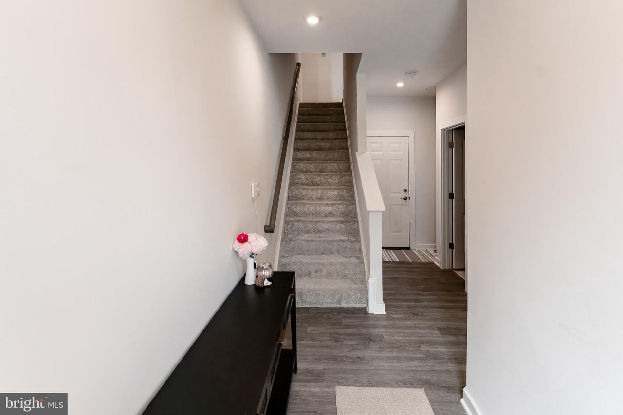 2503 Emerald Branch Dr - Photo 4 of 36