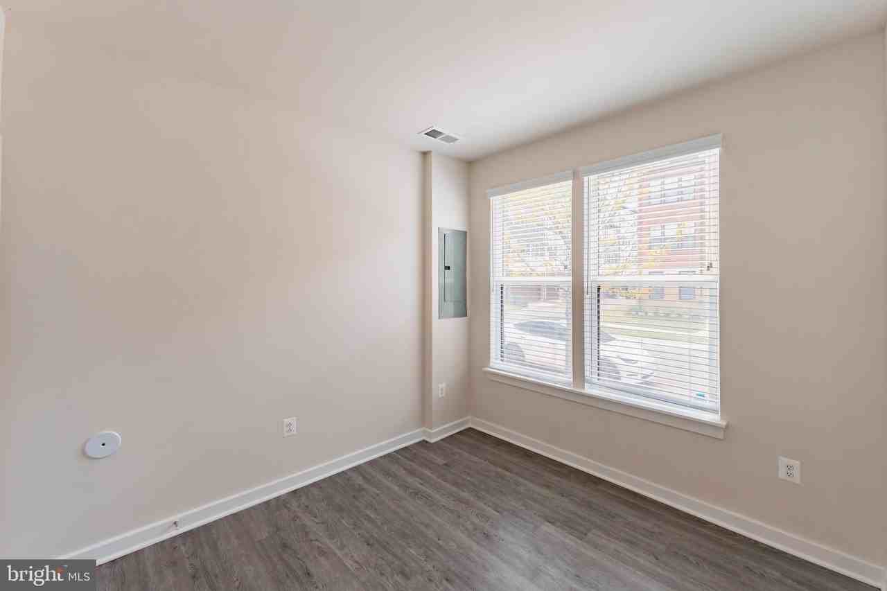 2503 Emerald Branch Dr - Photo 5 of 36
