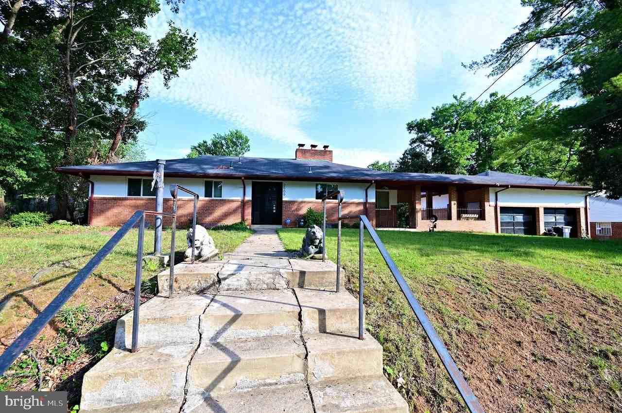 2509 Eliot Pl - Photo 4 of 50