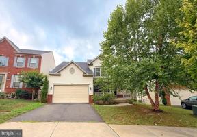 featured image of 2604 Brooke Grove Rd