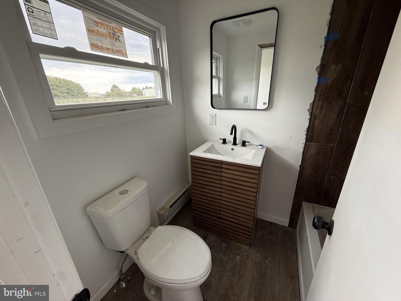 124 E Main St #D - Photo 4 of 12