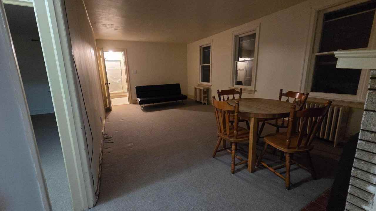 23 Vincent Ave #2ndFL - Photo 6 of 12