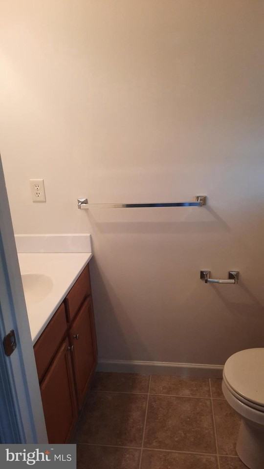 311 Mercury Dr - Photo 7 of 14