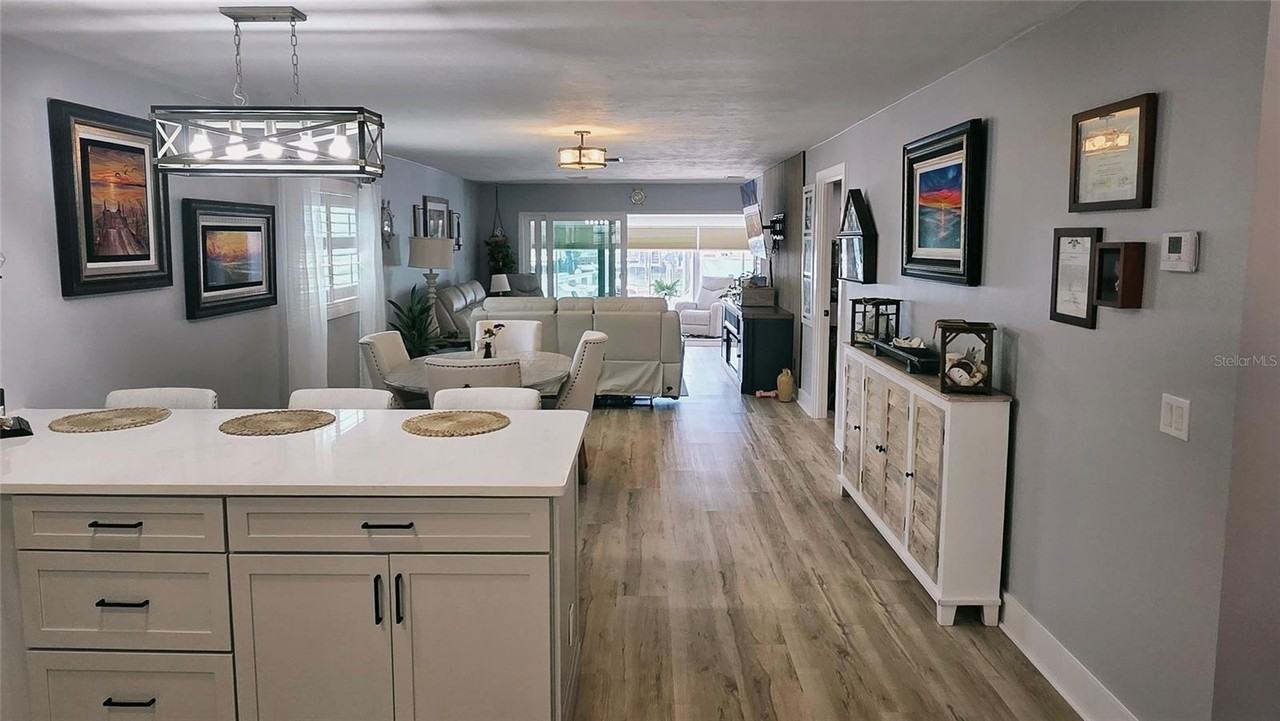 338 Boca Ciega Point Blvd N - Photo 6 of 32