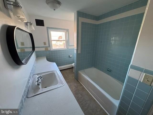 859 Main St - Photo 3 of 14