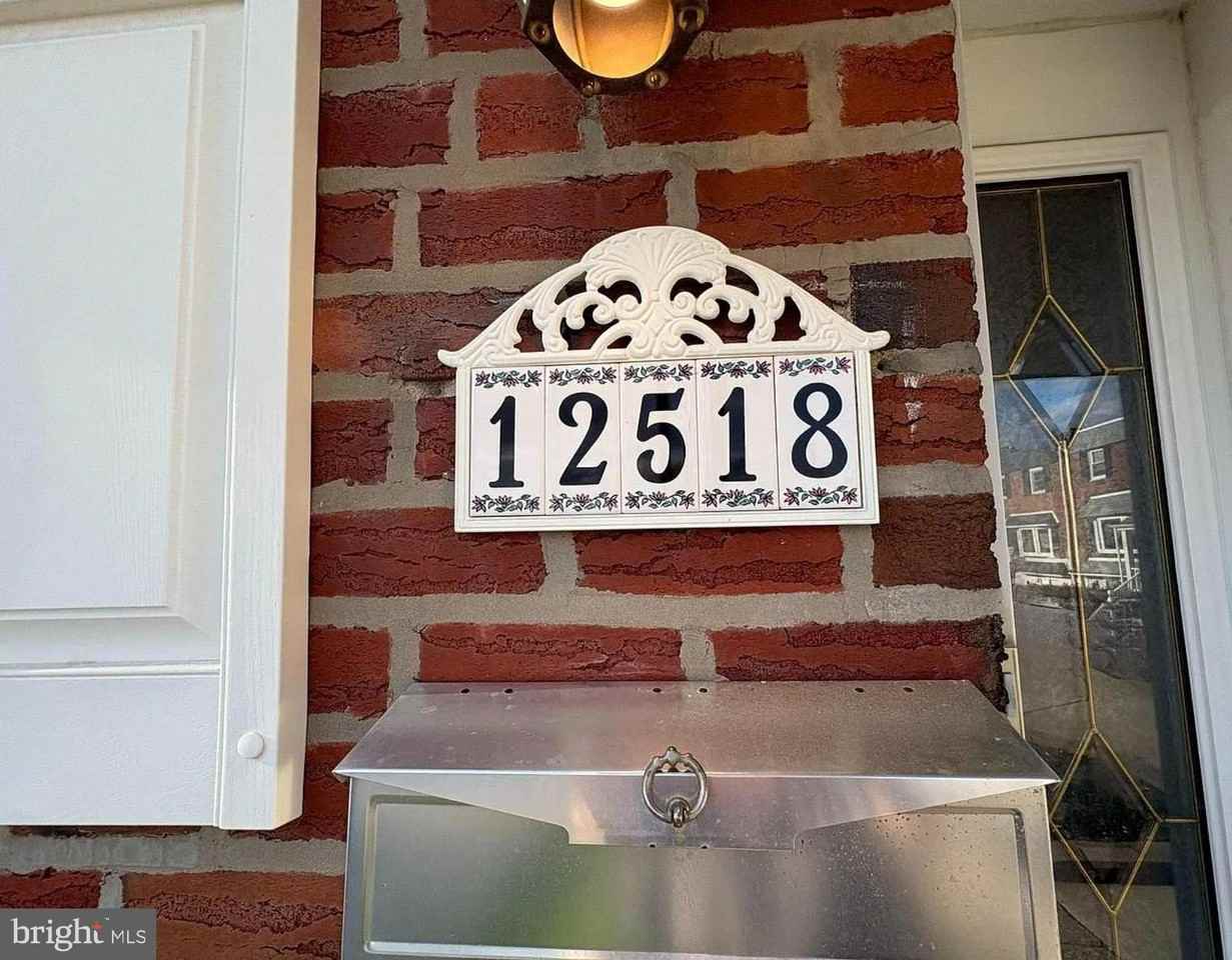 12518 Fedor Pl - Photo 2 of 28