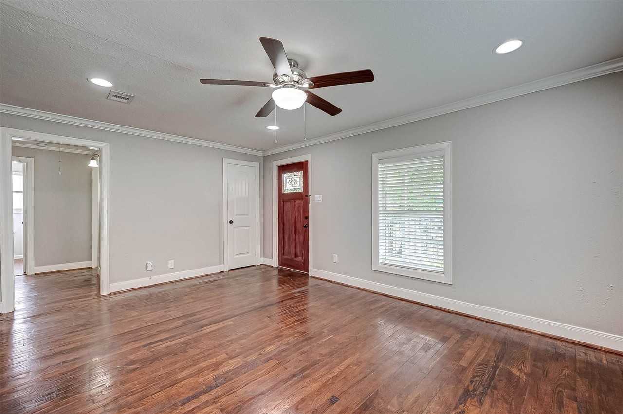 1510 Walton St - Photo 7 of 32