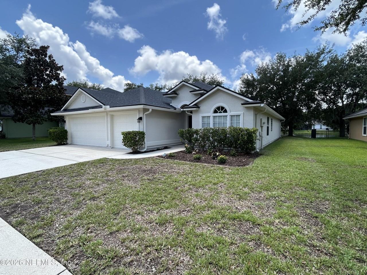 13916 Fish Eagle Dr E - Photo 3 of 33