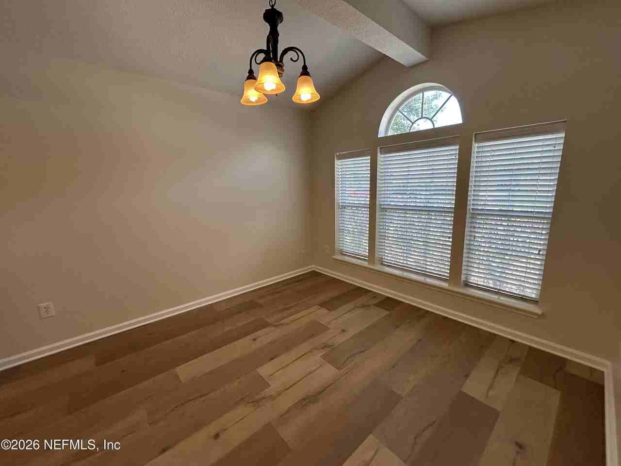 13916 Fish Eagle Dr E - Photo 6 of 33