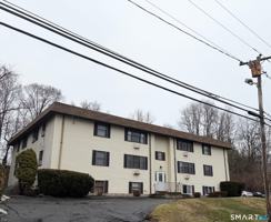 featured image of 33 River St