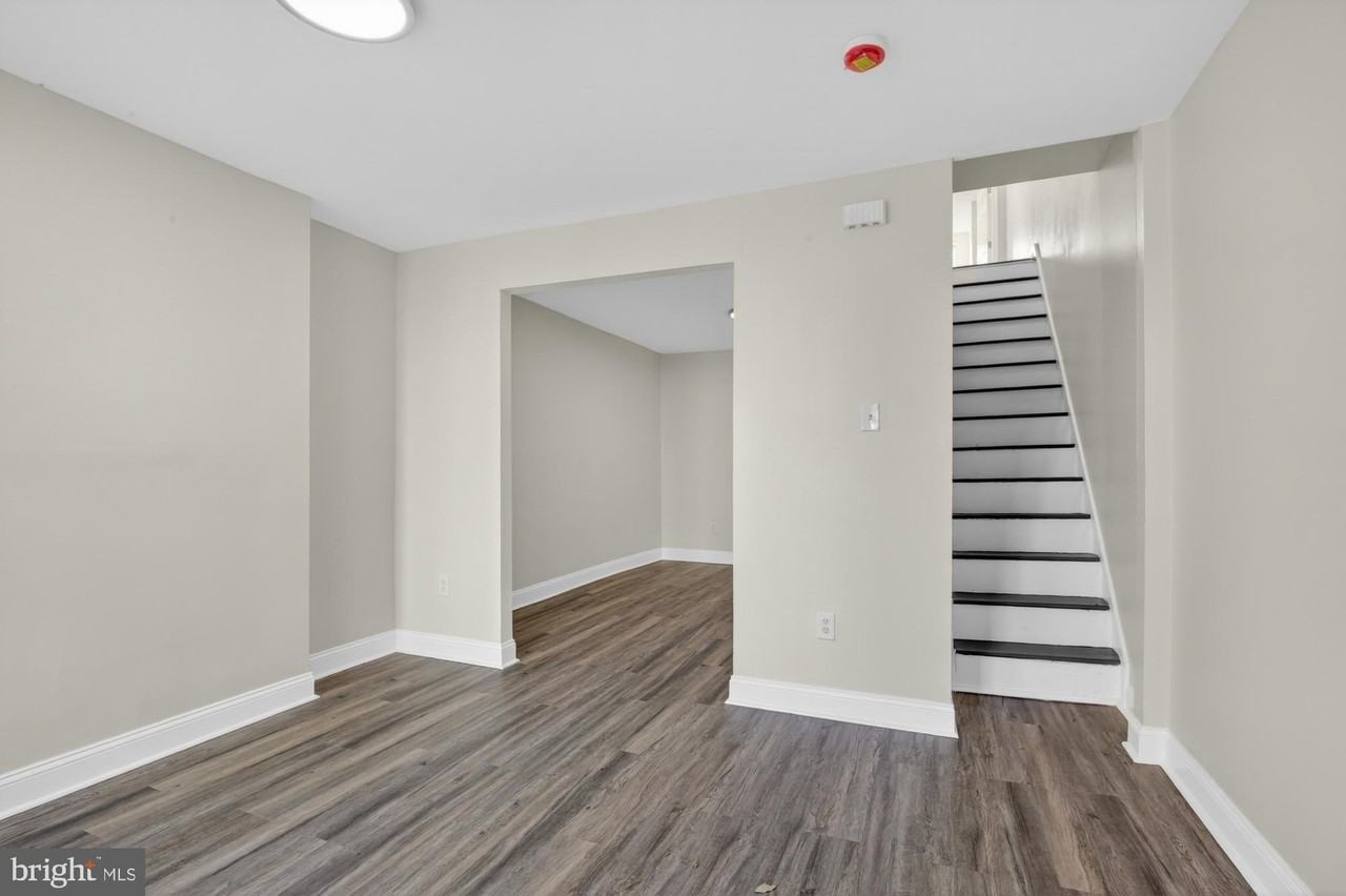 1729 N Bambrey St - Photo 4 of 25