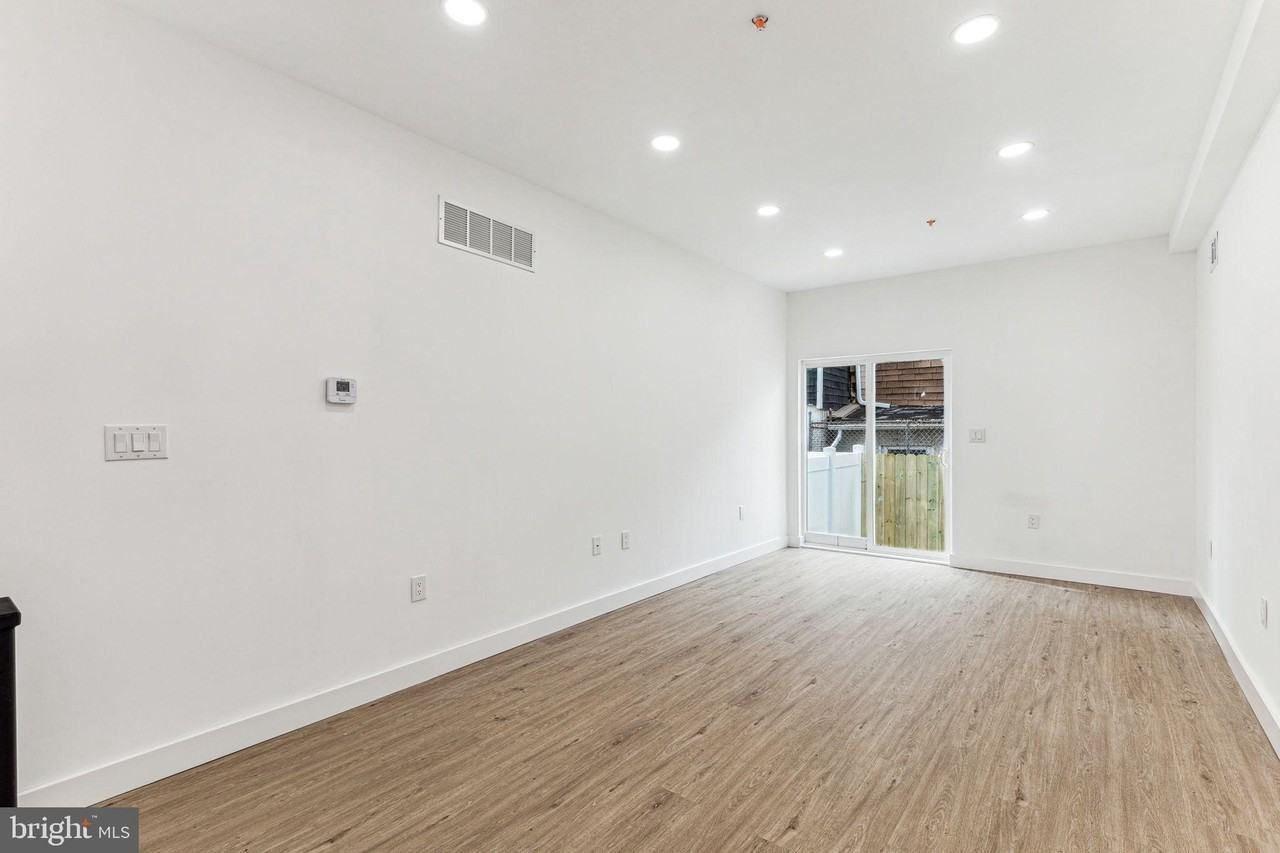 2224 N Howard St #1 - Photo 7 of 13