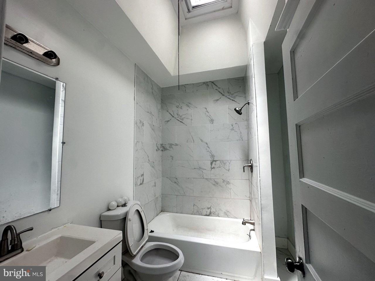 6226 Spruce St #2 - Photo 5 of 20