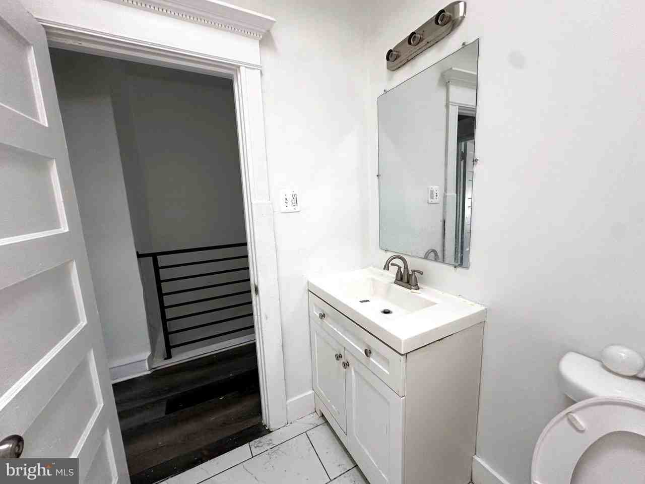 6226 Spruce St #2 - Photo 6 of 20