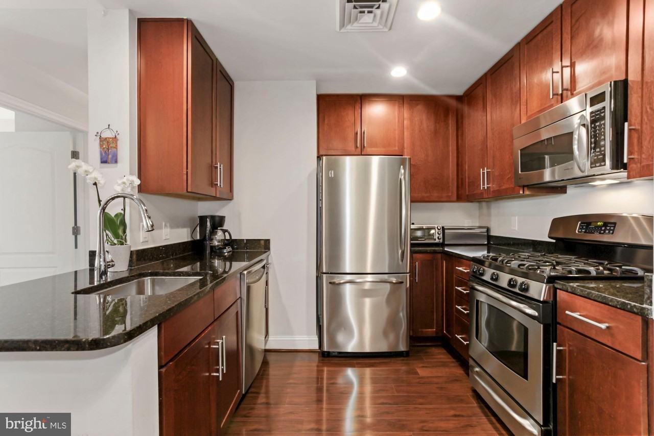 525 N Fayette St #413 - Photo 5 of 45