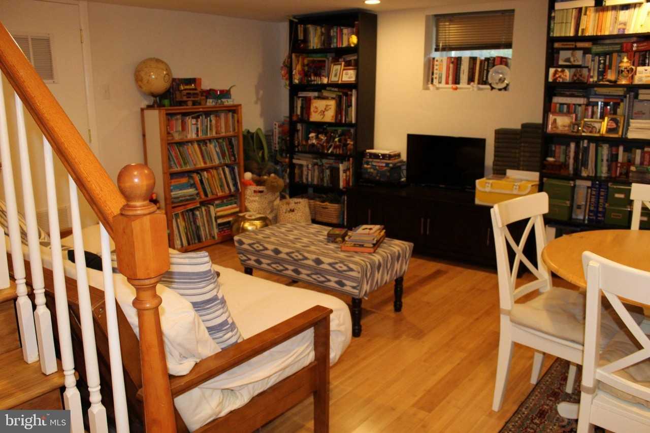 306 1/2 E Del Ray Ave #1-2 - Photo 4 of 6
