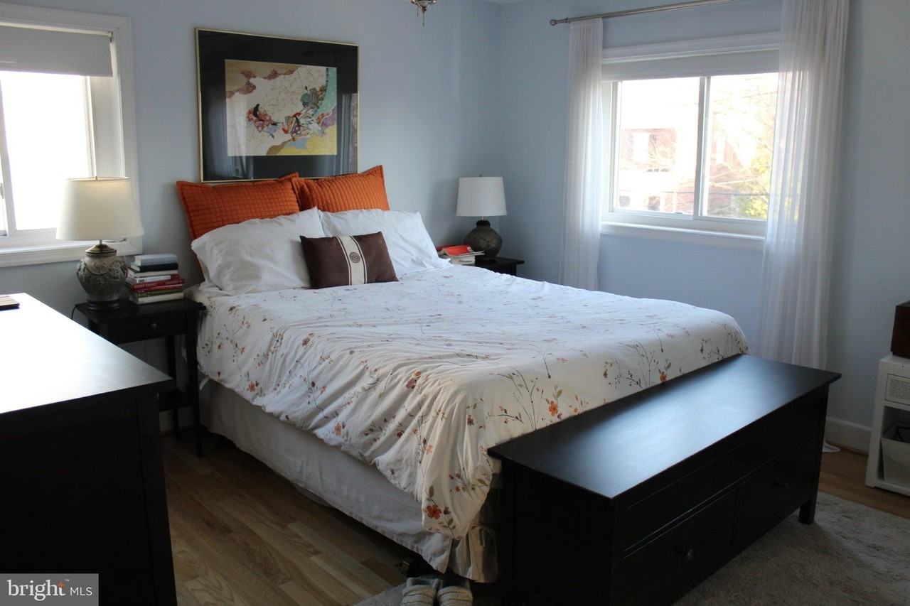 306 1/2 E Del Ray Ave #1-2 - Photo 5 of 6