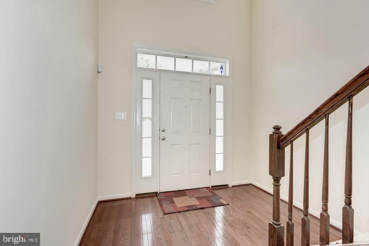 3795 Louise Ave - Photo 2 of 29