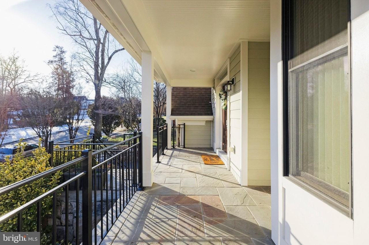 5922 Chesterbrook Rd - Photo 5 of 50