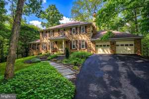 featured image of 12134 Holly Knoll Cir