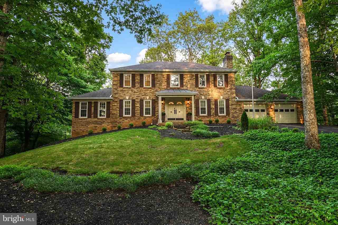 12134 Holly Knoll Cir - Photo 2 of 50