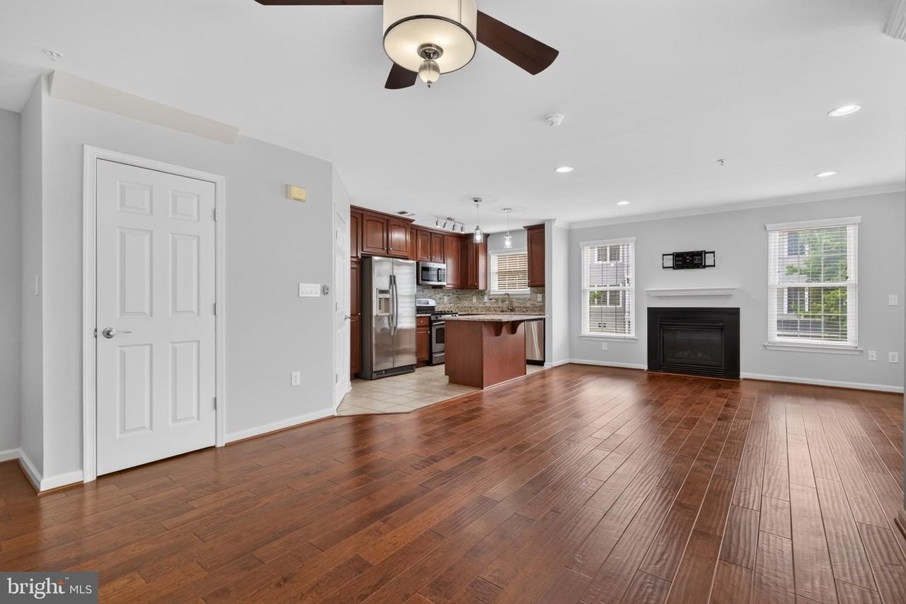 12825 Fair Briar Ln - Photo 7 of 35