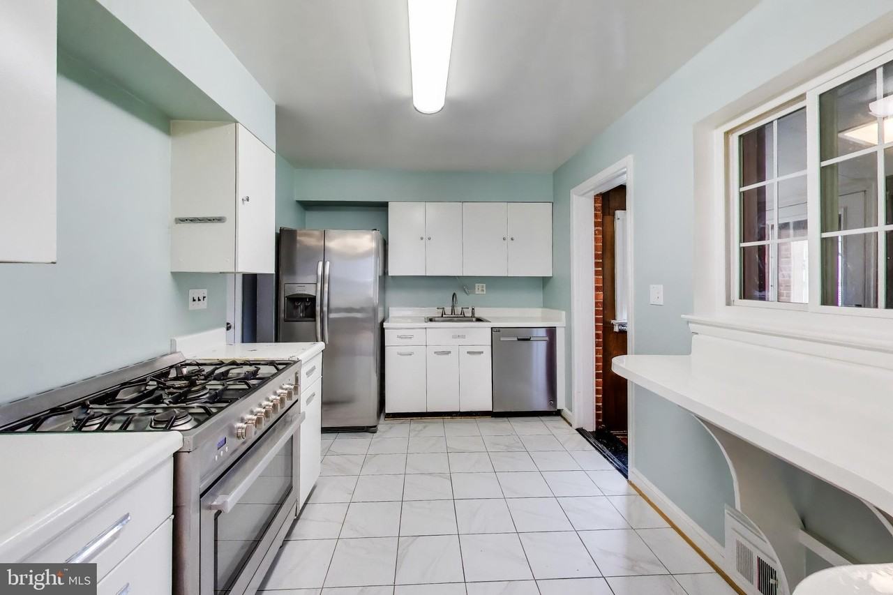 7215 Normandy Ln - Photo 7 of 40
