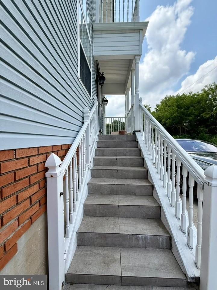 3001 Preston Ave - Photo 4 of 18