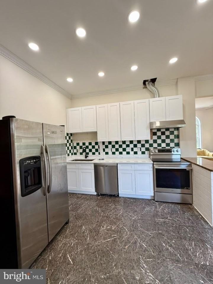 3001 Preston Ave - Photo 6 of 18