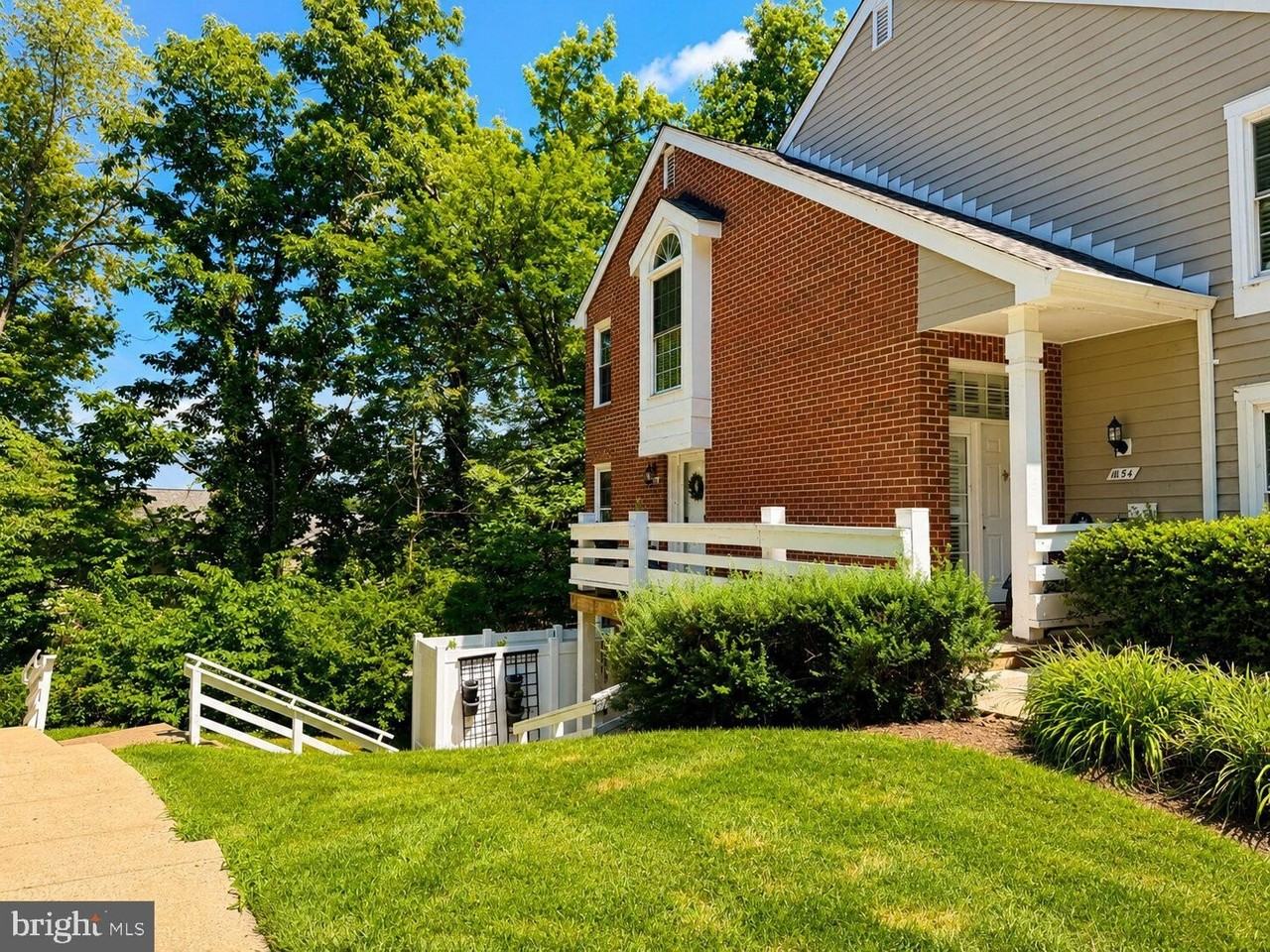 11150 Beaver Trail Ct - Photo 2 of 20