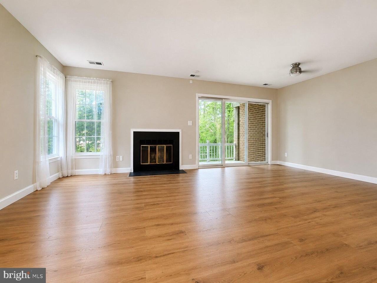 11150 Beaver Trail Ct - Photo 6 of 20