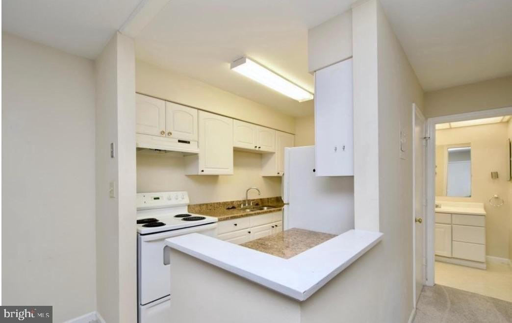 5911 Prince James Dr #G - Photo 2 of 12