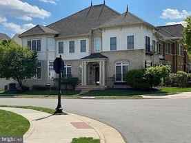 24921 Somerby Dr - Photo 1 of 1