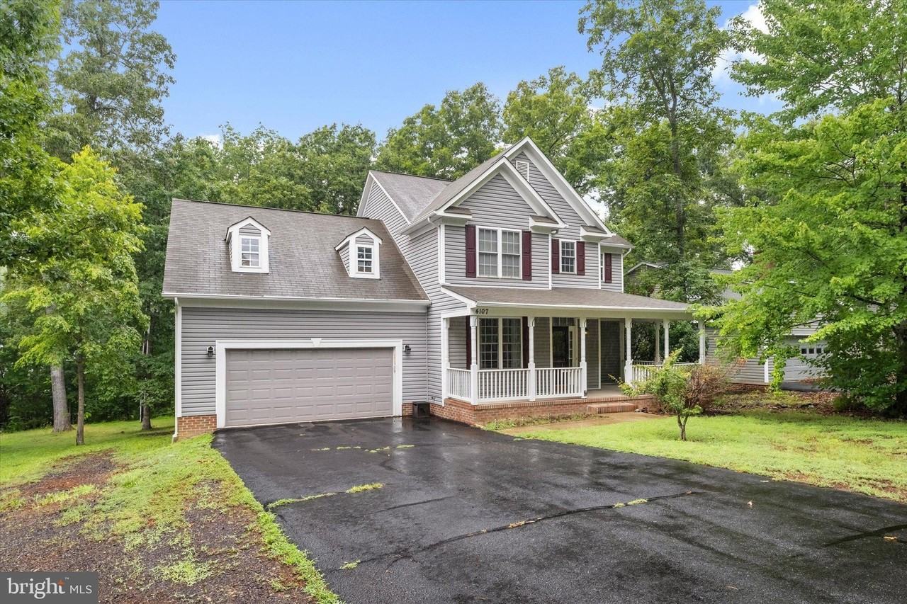 4107 Lakeview Pkwy - Photo 2 of 50