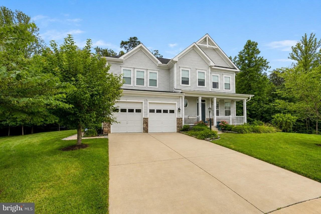 4900 Quixote Ct - Photo 2 of 44